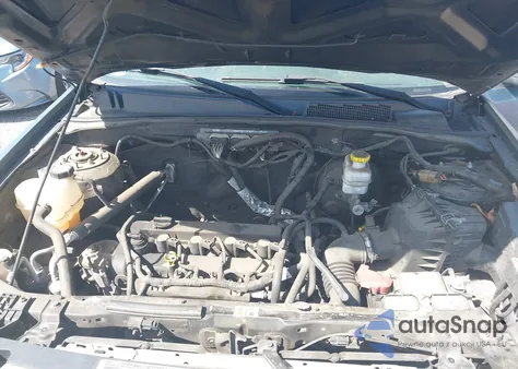 2010 Ford Escape Xlt from USA, damaged, VIN 1FMCU0D75AKB56335